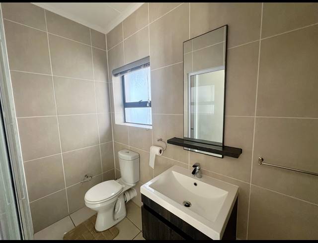 2 BEDROOM APARTMENT TO LET IN SANDOWN ESTATE